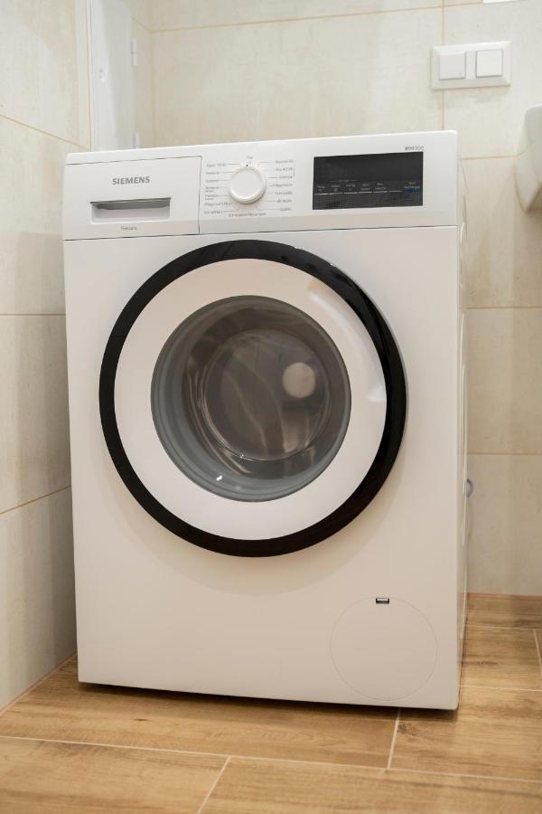 Josef'S Home I Comfort Apartment I Metro Access Wina Bagian luar foto